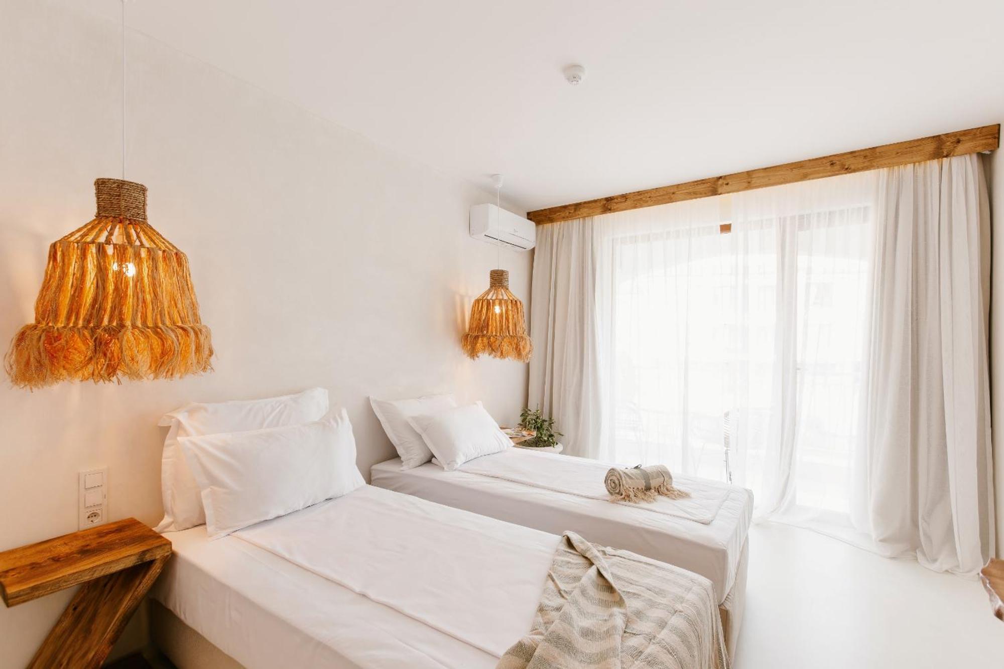 Paradise Bay Hotel Sozopol Exterior photo